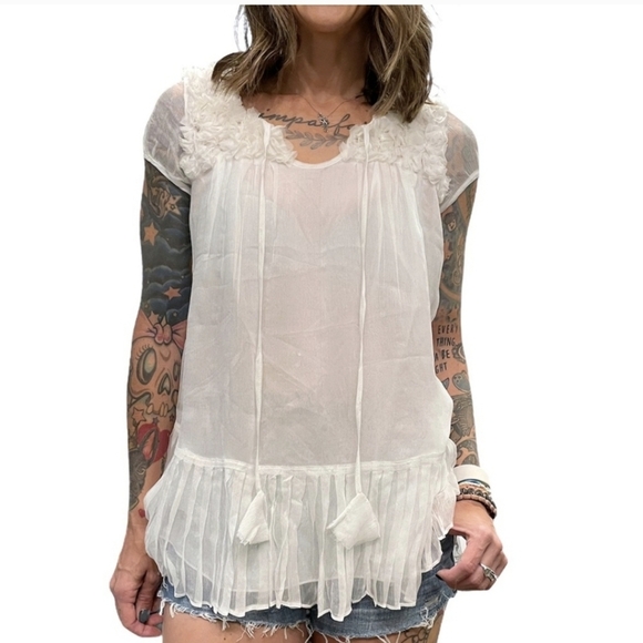 Sundance‎ Sz M 100% Silk Cap Sleeve Lightweight Flowy Ruffle Babydoll Blouse Top - Picture 1 of 16